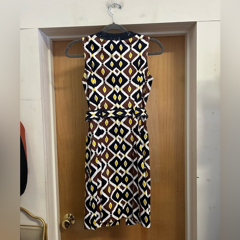 Tory Burch 2008 Mod Revival Retro Print Dress with Navy Patent Detail - size 0 - Picture 4 of 4
